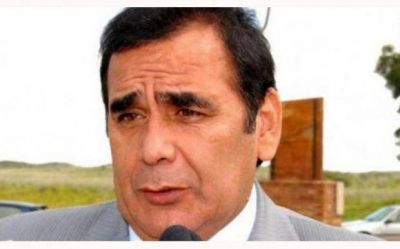 Molina le retruc� a Ducot�: �No me gusta que me jubilen�
