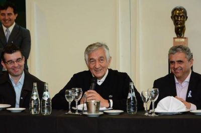 Balance positivo de la reuni�n entre el gobernador y representantes de la salud p�blica y privada