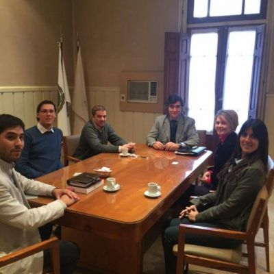 Reuni�n entre el Registro P�blico de Comercio y el Colegio de Escribanos