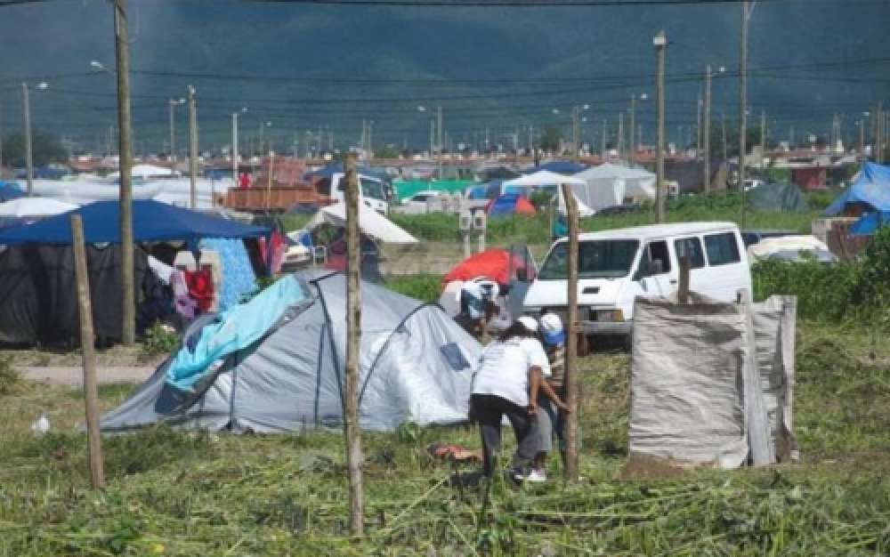 Falso empleado de Tierra y H�bitat: cobraba 15 mil pesos por terrenos de Parque La Vega