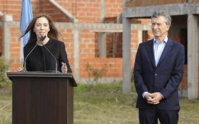 Vidal y Macri activaron obras de viviendas en Almirante Brown
