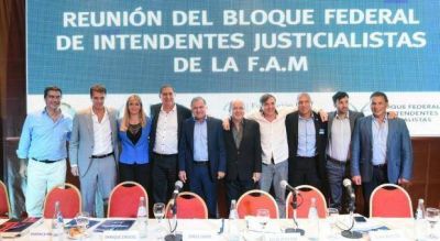 Intendentes del PJ formalizaron candidatura de Bucca para presidir la FAM bonaerense