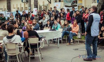 Clase abierta en defensa de la universidad: aseguran que con el aumento cobrar�n $3 mil