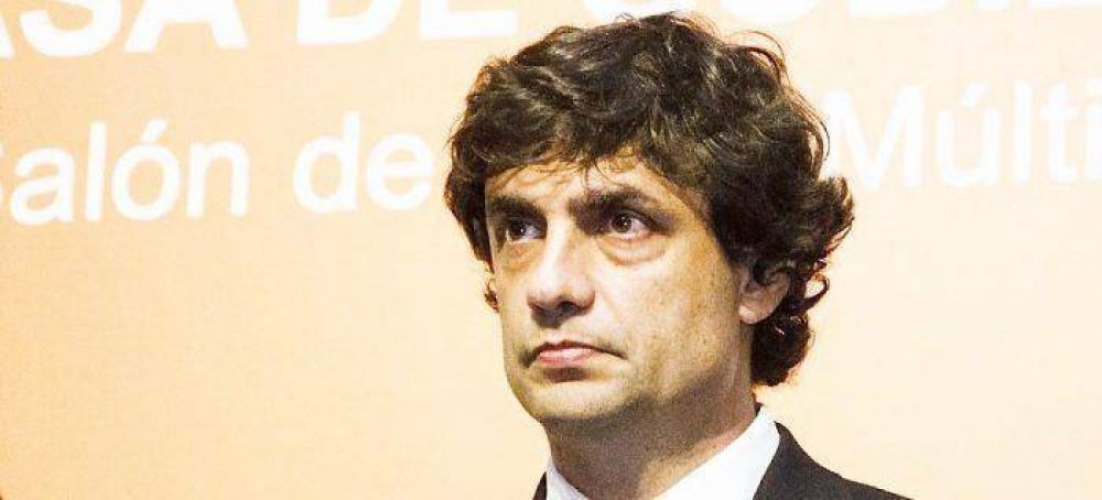 MINISTRO DE ECONOMIA EN CHASCOM�S: El Municipio no va a tener todo la plata que necesite, pero cada a�o sabr� cu�nto le corresponde y la recibir�