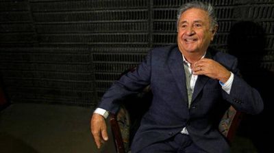  Eduardo Duhalde: 