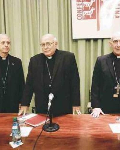 �La gran familia de los argentinos est� en riesgo�, advirti� ayer el Episcopado
