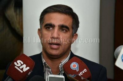 Nanni justific� el posible veto de la Ley Antidespidos