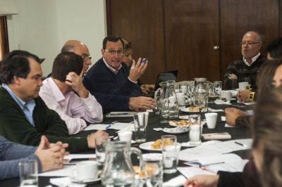Exportadores acuerdan estrategias