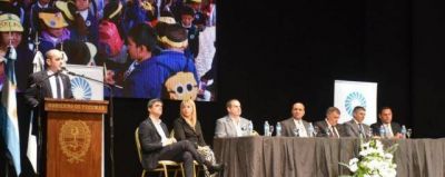 Anuncian 28 nuevas escuelas medias y de ense�anza t�cnica en Tucum�n 