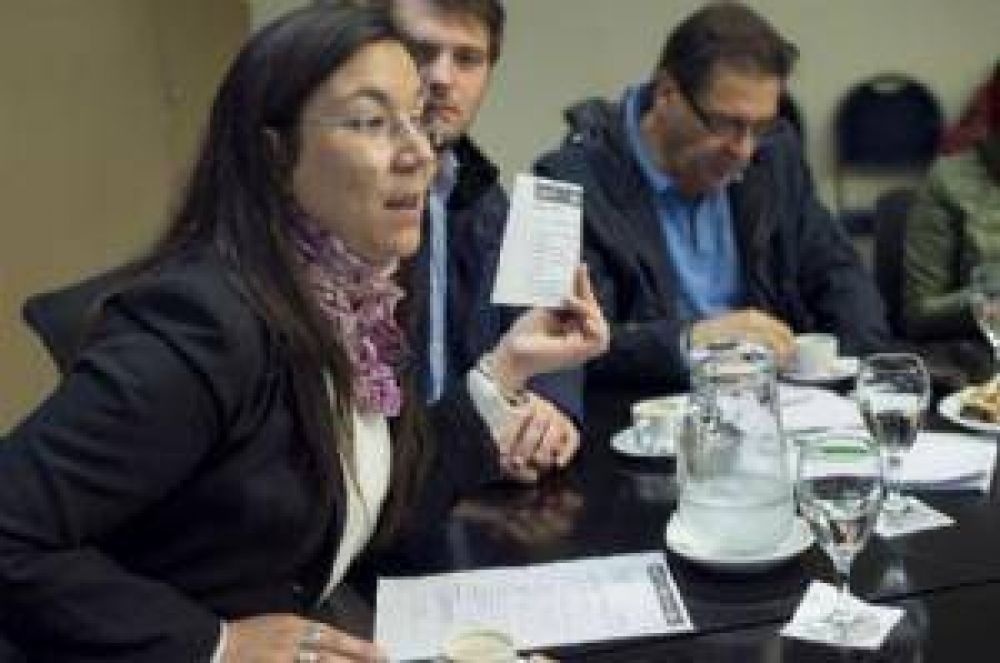 Se present� a intendentes del noroeste provincial el programa Salas Cuna