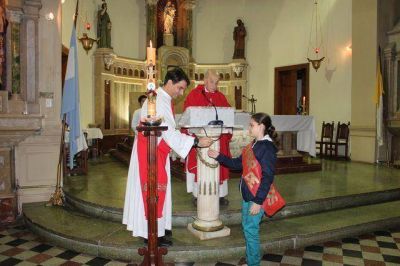 La Iglesia Cat�lica celebr� Pentecost�s