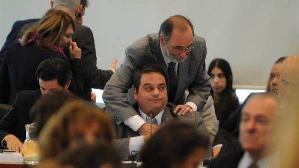 El Gobierno apuesta a los gobernadores para poder frenar la ley antidespidos