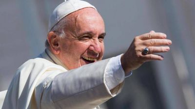 Papa Francisco en Ciampino entre los discapacitados de la Comunidad del �Chicco�