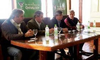 Britos present� el dictamen y dijo que �son 15 delitos los que est�n denunciados� m�s otras irregularidades