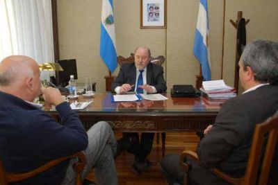 Rojas le plante� a Verna su preocupaci�n por la situaci�n social y laboral en Toay
