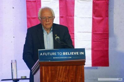 Sanders, en Puerto Rico, pidi� a EEUU ayudar al pa�s a reestructurar la deuda