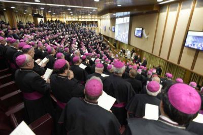 El Papa: el sacerdote no es un bur�crata, debe estar siempre disponible