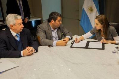 Vidal firm� con Triaca y Mor�n compromiso por empleo de calidad
