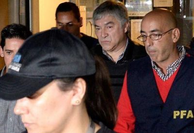 L�zaro B�ez pidi� la excarcelaci�n y la devoluci�n de los bienes embargados