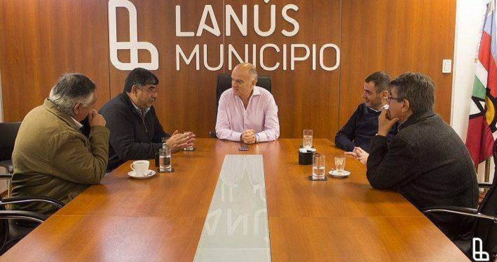 GRINDETTI JUNTO A LA CGT REGIONAL AVELLANEDA-LAN�S