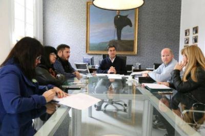 Transporte, nuevo edificio y terrenos bald�os, en la agenda municipal