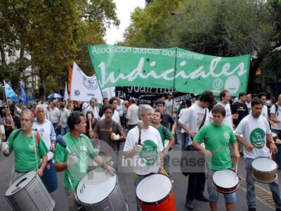 Los abogados bonaerenses presentan un amparo contra el paro judicial