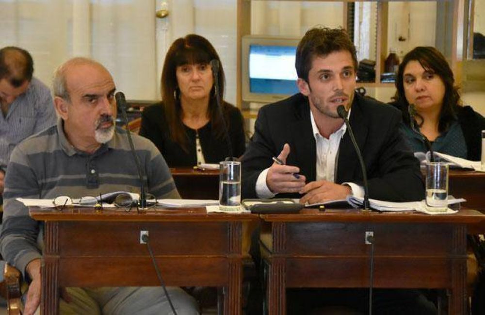 Concejales impulsan una �habilitaci�n provisoria� para la confiter�a La Recova