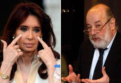 Causa contra CFK para determinar si es abogada recae en el juez Bonadio