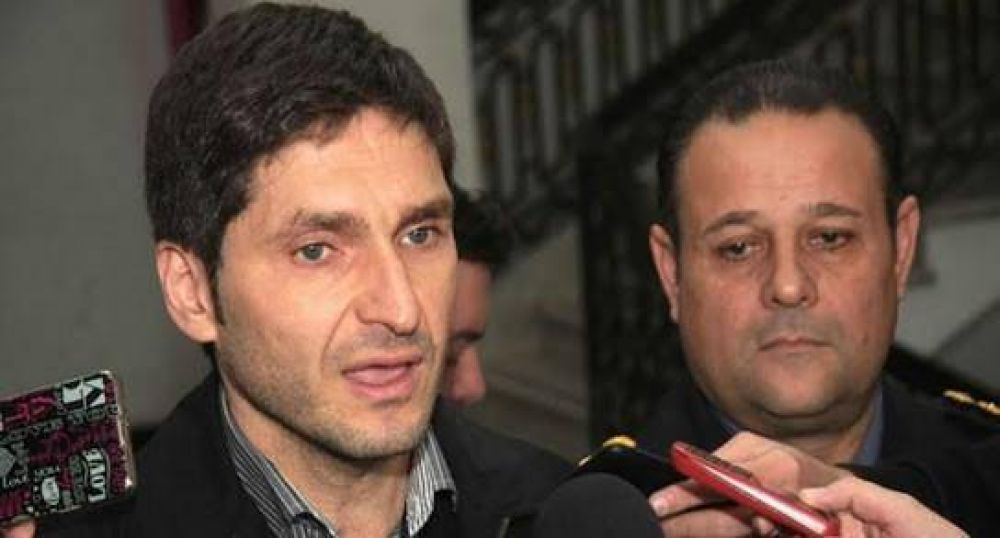 Pullaro denunci� un presunto caso de �corrupci�n institucional�
