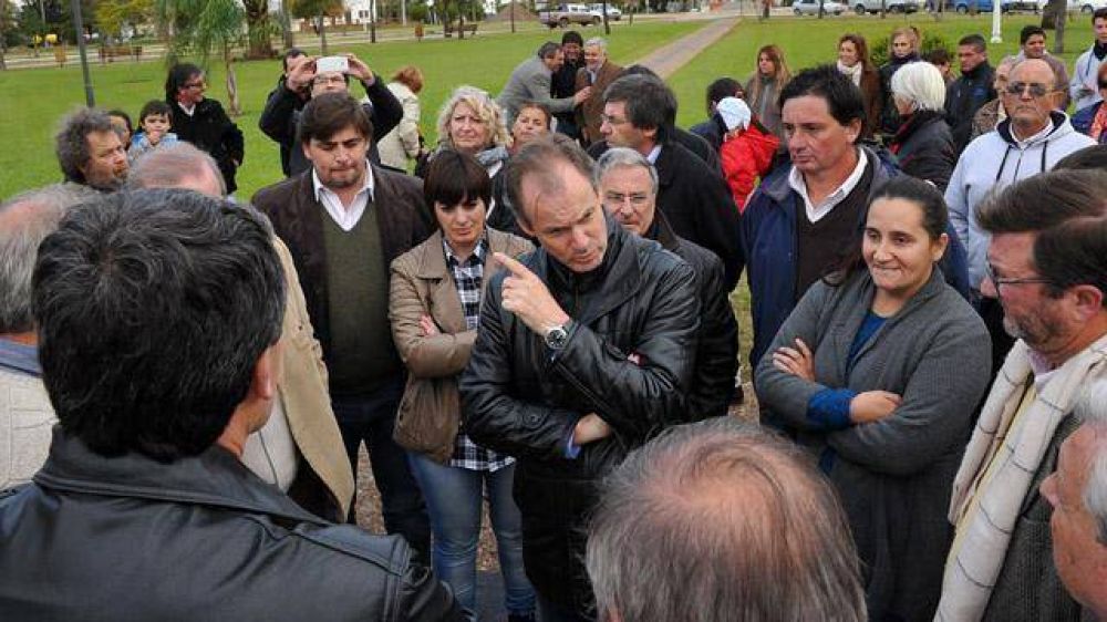 Bordet confirm� la continuidad de obras en Juntas de Gobierno