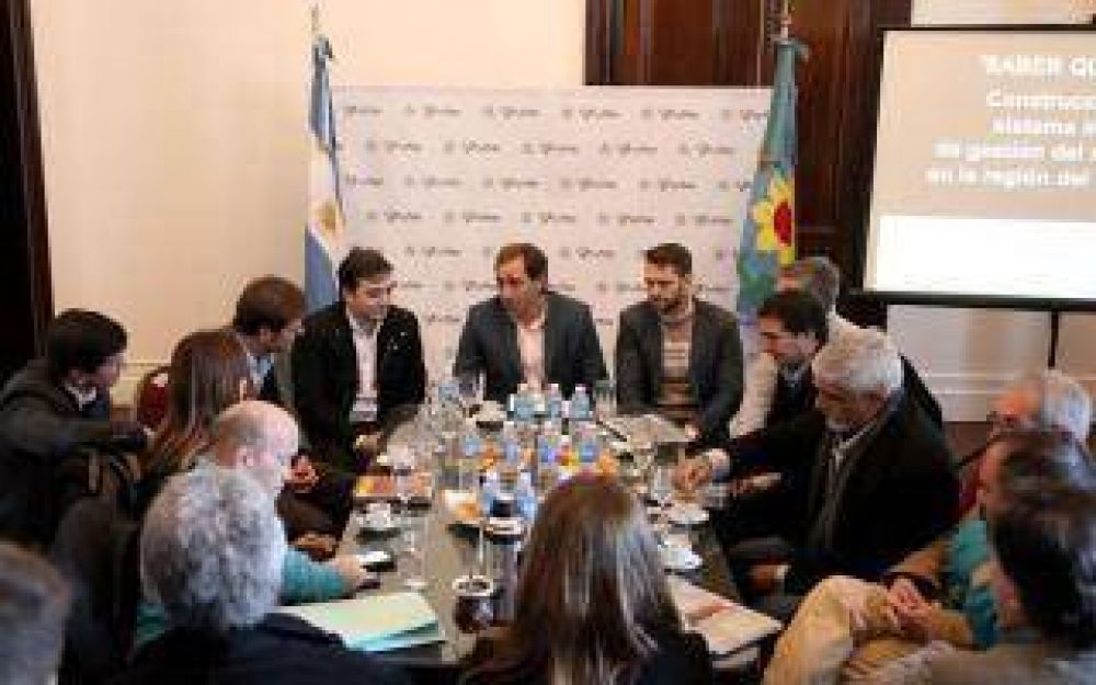 Los intendentes de La Plata, Berisso y Ensenada se reunieron por obras h�dricas