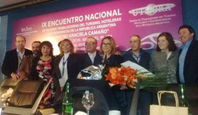 Barrionuevo anticip� que junto a Mercantiles y la Uocra se har�an cargo del ex EMHSA
