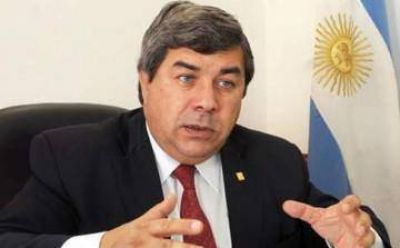  Carlos Fern�ndez: 
