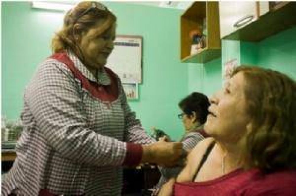 Contin�an en aumento los casos de Gripe A
