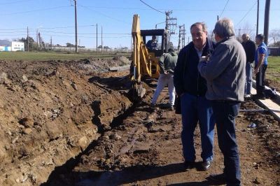 Comenz� el proceso de licitaci�n para llevar agua potable a La Elena