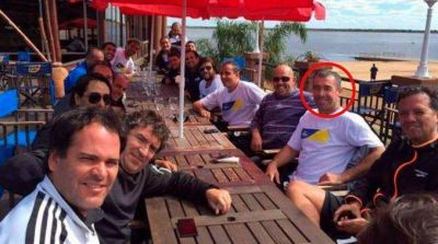 Un intendente dijo que viajaba por trabajo, pero se fue a un torneo de f�tbol
