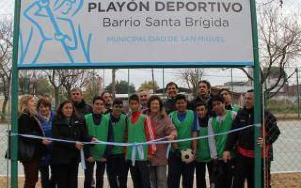 De la Torre inaugur� un play�n deportivo en San Miguel