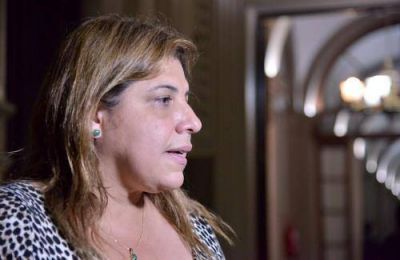 Duras acusaciones contra Sandra Paris