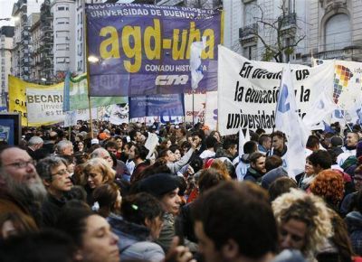 El kirchnerismo sigue condicionando las paritarias docentes
