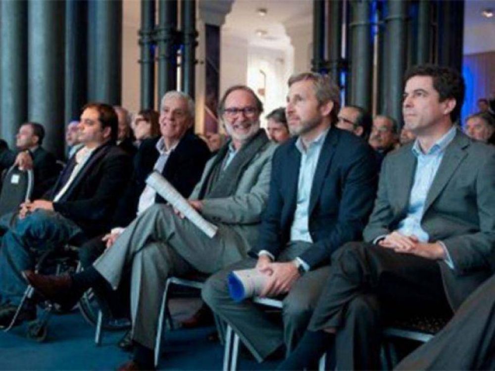 JUJUY PRESENTE EN EL LANZAMIENTO DE �EL PLAN NACIONAL DEL AGUA�