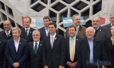 Corrientes acord� con Naci�n la devoluci�n en 5 a�os del 15% de coparticipaci�n