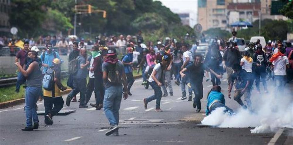 El chavismo responde con represin la apuesta opositora por ganar la calle
