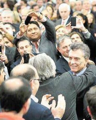 Ah� va el Capit�n Veto por m�s despidos