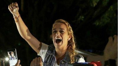 Lilian Tintori encabez� en Bogot� una recolecci�n de medicamentos para Venezuela
