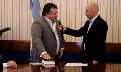 Ordenanza antidespidos: Carlos Arena cruz� a Luc�a Portos