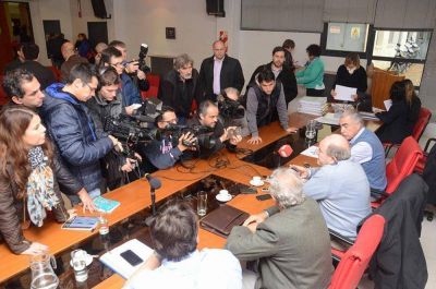 Verna reafirm� que podr�a sacarle la distribuci�n de gas a Camuzzi