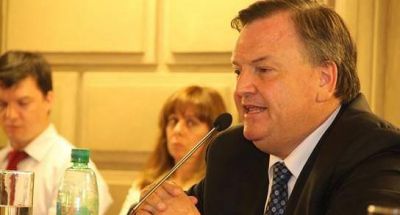 Senadores reclaman a la Naci�n por la deuda