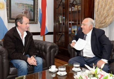 H�ctor Maya dio su apoyo al gobernador Bordet