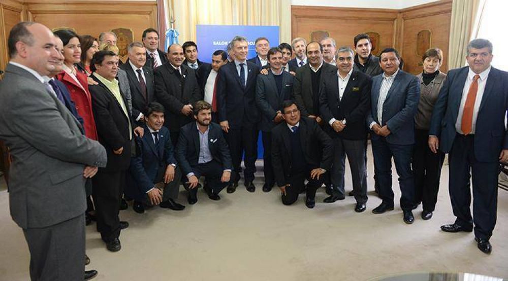 Macri se sum� a la reuni�n de Frigerio con Manzur e intendentes tucumanos 