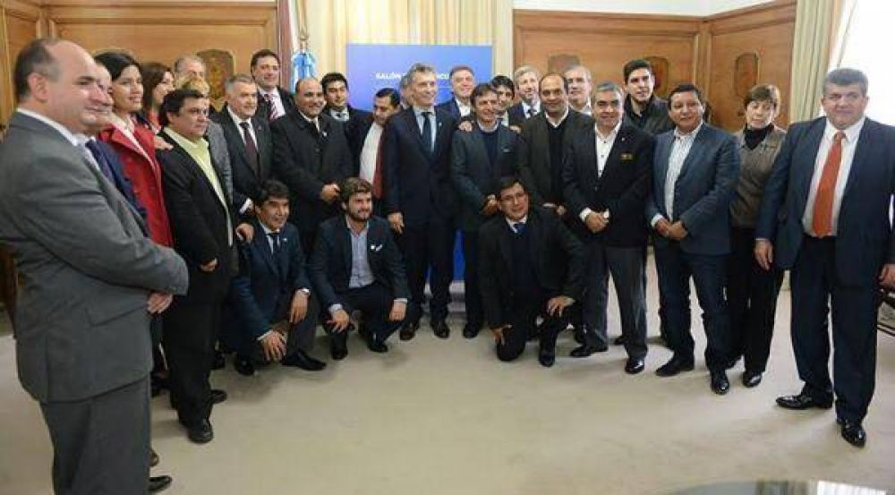 Alfaro calific� como un gesto de �federalismo� a la reuni�n que encabez� Macri